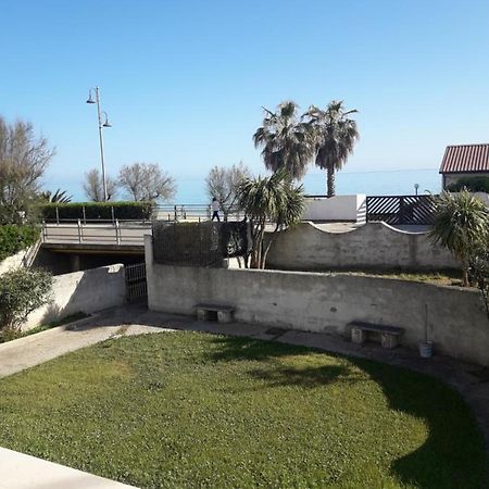 Casa A 20 Metri Dal Mare! Lejlighed Fossacesia Eksteriør billede